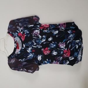 Jennifer Lopez sheer ruched sleeve floral top, short sleeve, women's medium